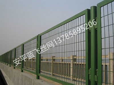 框架護欄網(wǎng)-6.jpg